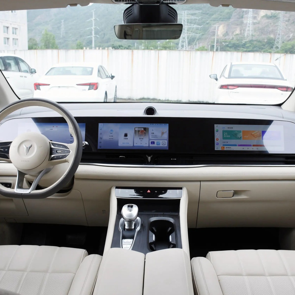 VOYAH Dreamer PHEV主图6 Zeekr 001