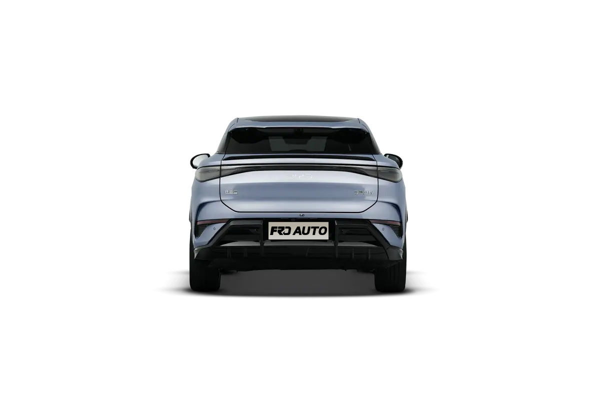 With its aerodynamic silhouette, bold grille, and sleek LED headlights, the Seal 06 boasts a futuristic and sporty look, offering an impressive mix of style and sustainability.