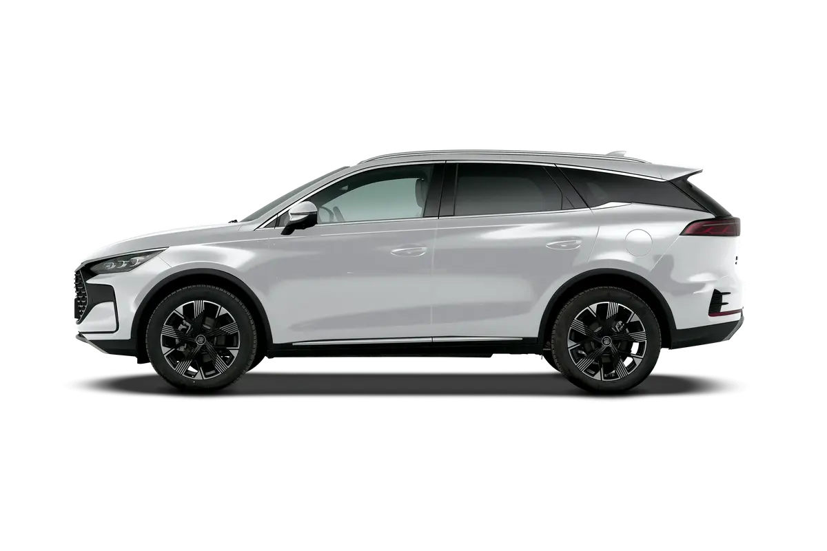 BYD Tang DM boasts a spacious, premium cabin with seating for up to seven passengers, making it an ideal choice for families.