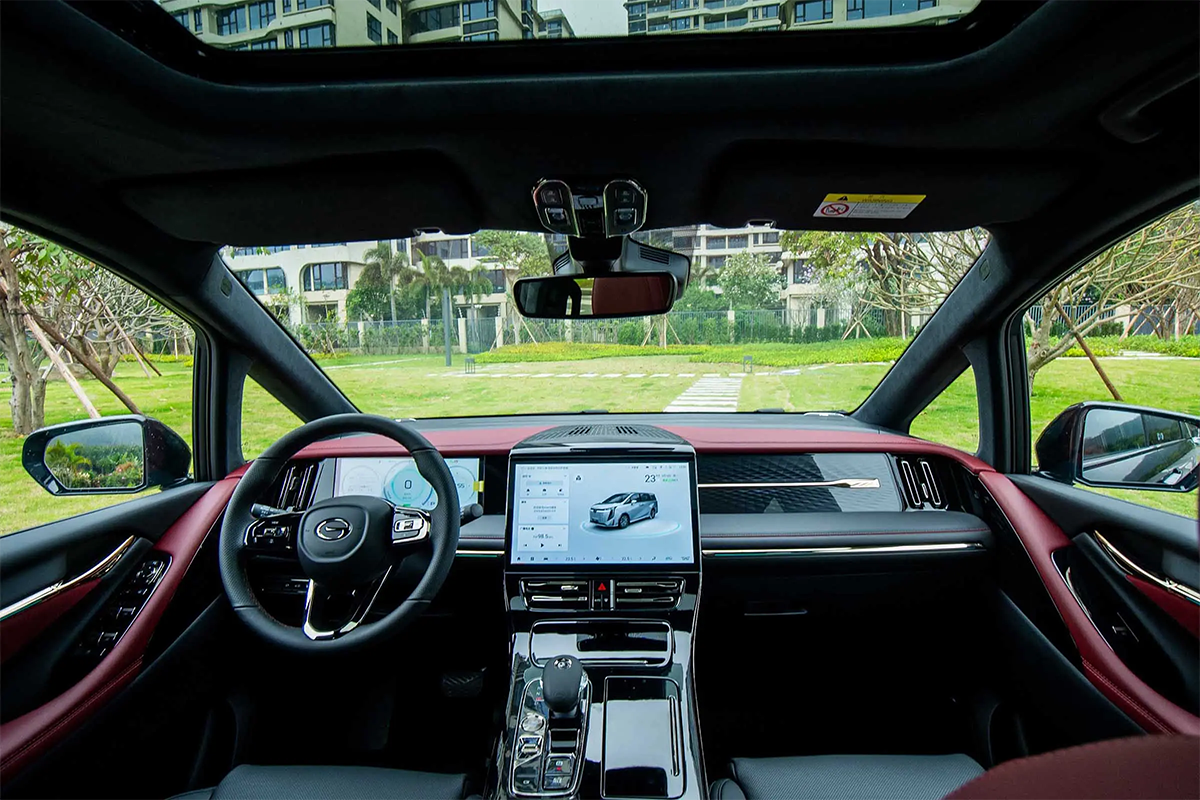 The GAC Trumpchi E9 PHEV is a luxury plug-in hybrid MPV from GAC Group's Trumpchi brand, combining eco-friendly technology with premium comfort.