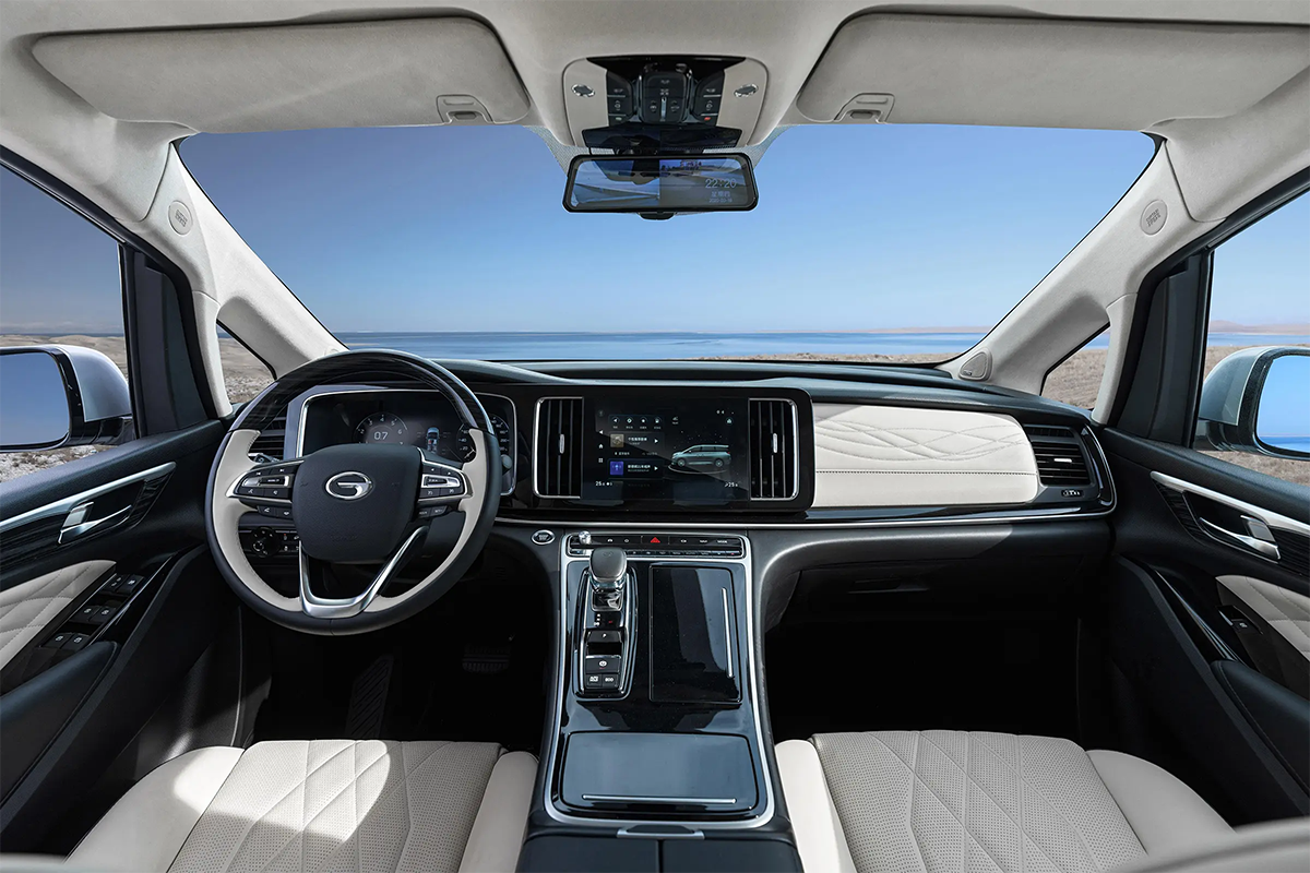 GAC Trumpchi M8 is designed to focus on luxury, spaciousness, and comfort, targeting family and business use.