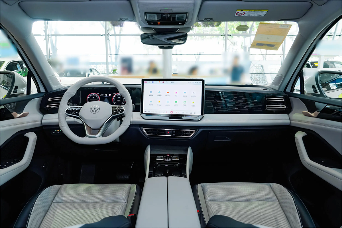 Volkswagen Tiguan L | All-around SUV Volkswagen Tiguan L